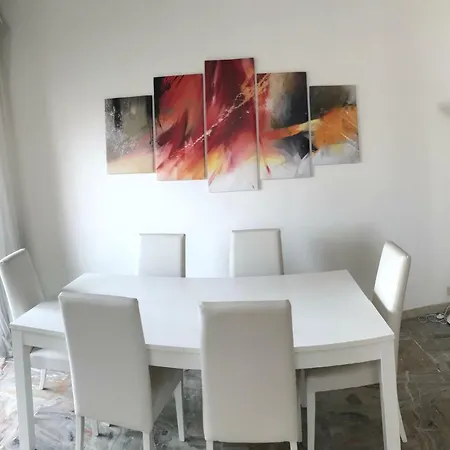 Casahotelmilano 2* Milano
